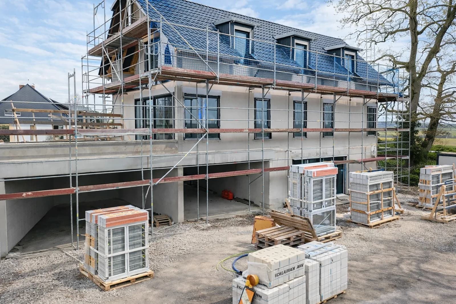 Fenstereinbau Mehrfamilienhaus